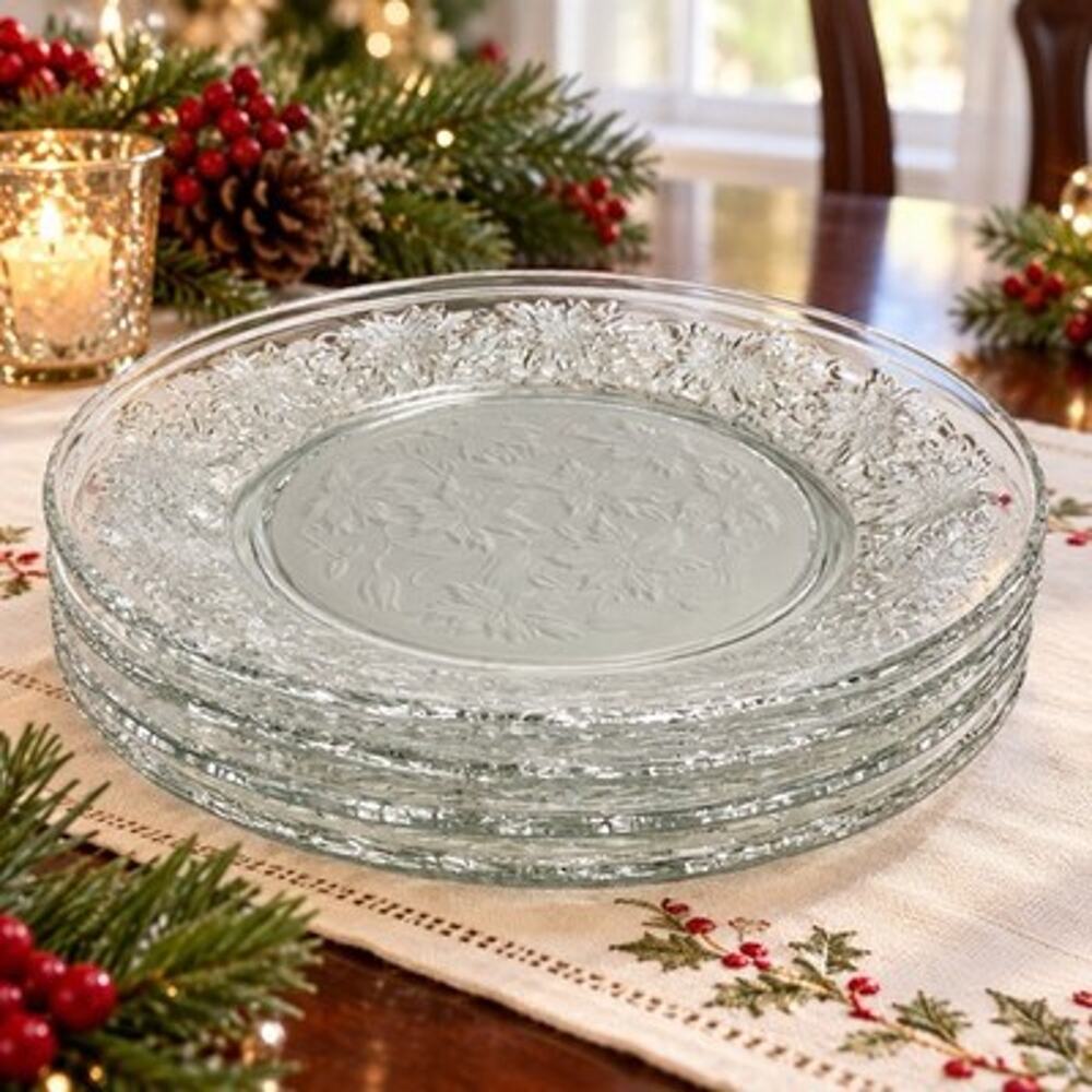 Princess House Fantasia Poinsettia 10” Clear Glass Dinner Plates Set of 4